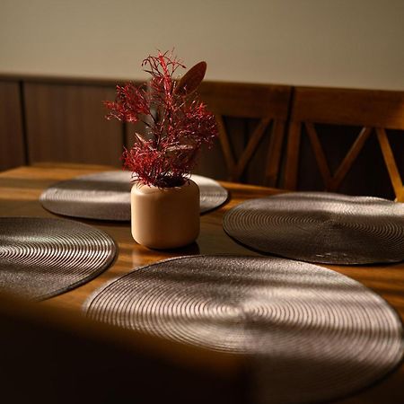 Szilfa Etterem Mariann Apartman Hajduszoboszlo Ngoại thất bức ảnh